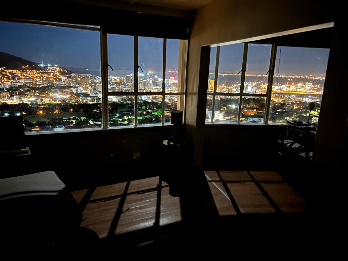 Breathtaking Views, Brand New Renovated Apartment Cape Town Exterior photo